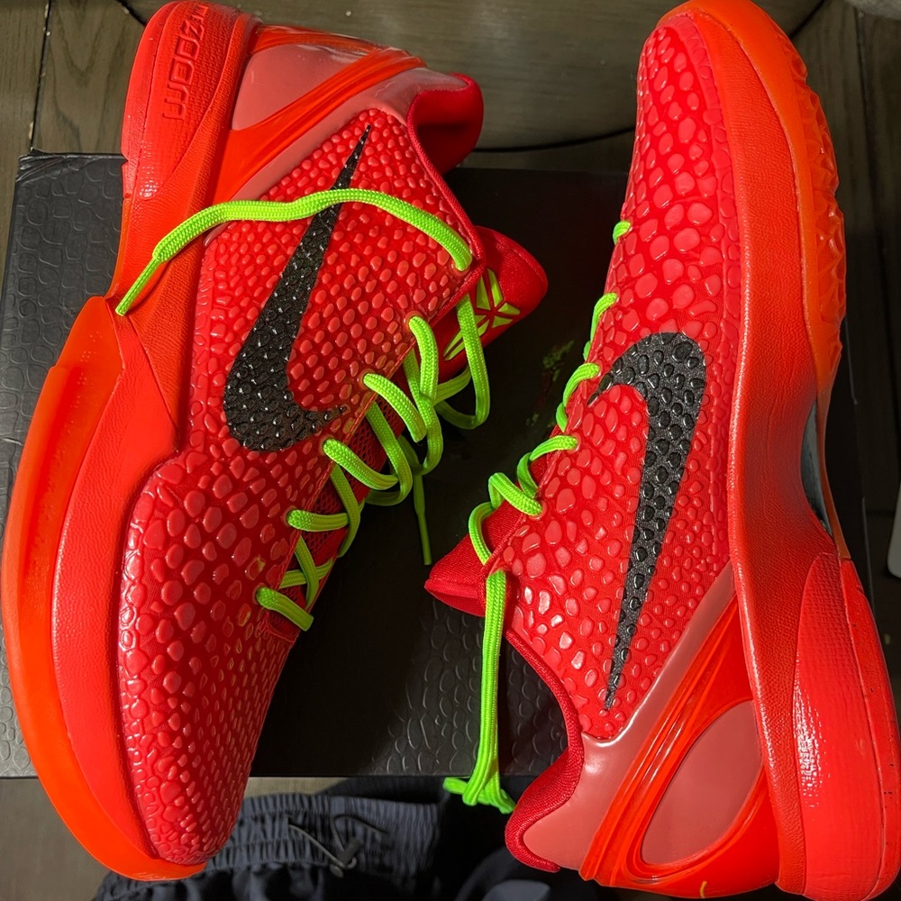 Nike Kobe 6 Protro
Reverse Grinch